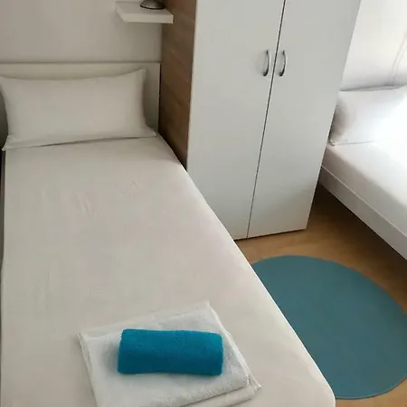 Delfin 아파트 크리크베니카